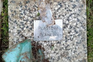 Žáci 9. A odkryli Hřbitov odpadků