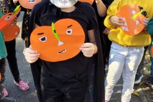 Halloween v 1. B