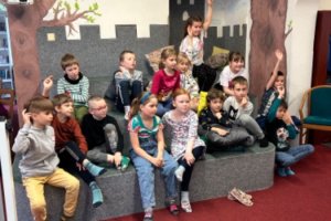 1. B v knihovně